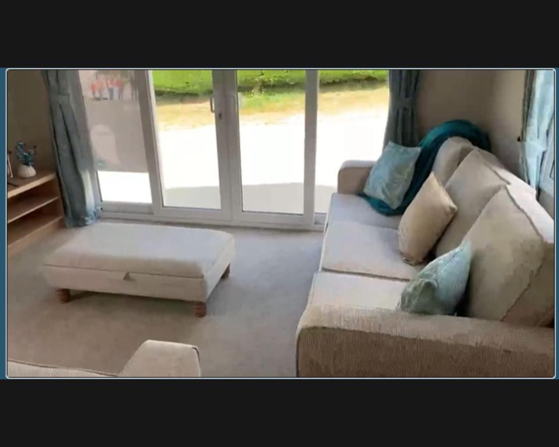 Exotic 3-Bed Caravan At Newquay Holiday Park Villa Bagian luar foto