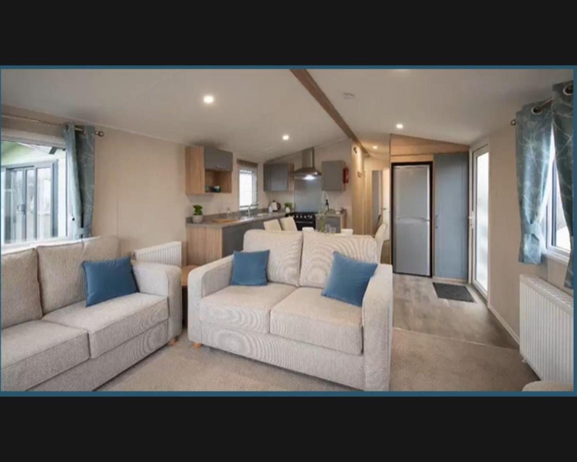 Exotic 3-Bed Caravan At Newquay Holiday Park Villa Bagian luar foto