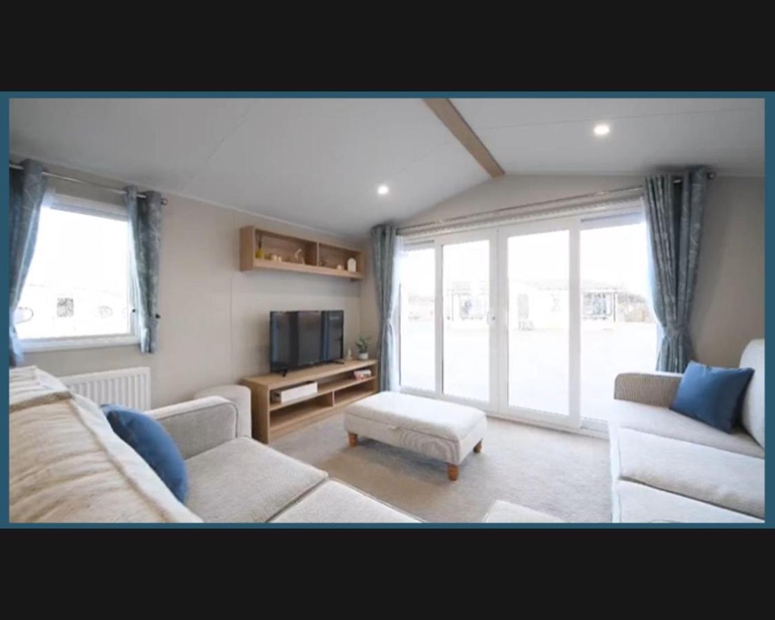 Exotic 3-Bed Caravan At Newquay Holiday Park Villa Bagian luar foto