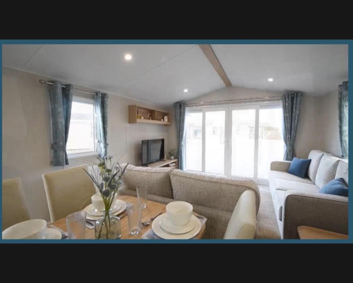 Exotic 3-Bed Caravan At Newquay Holiday Park Villa Bagian luar foto