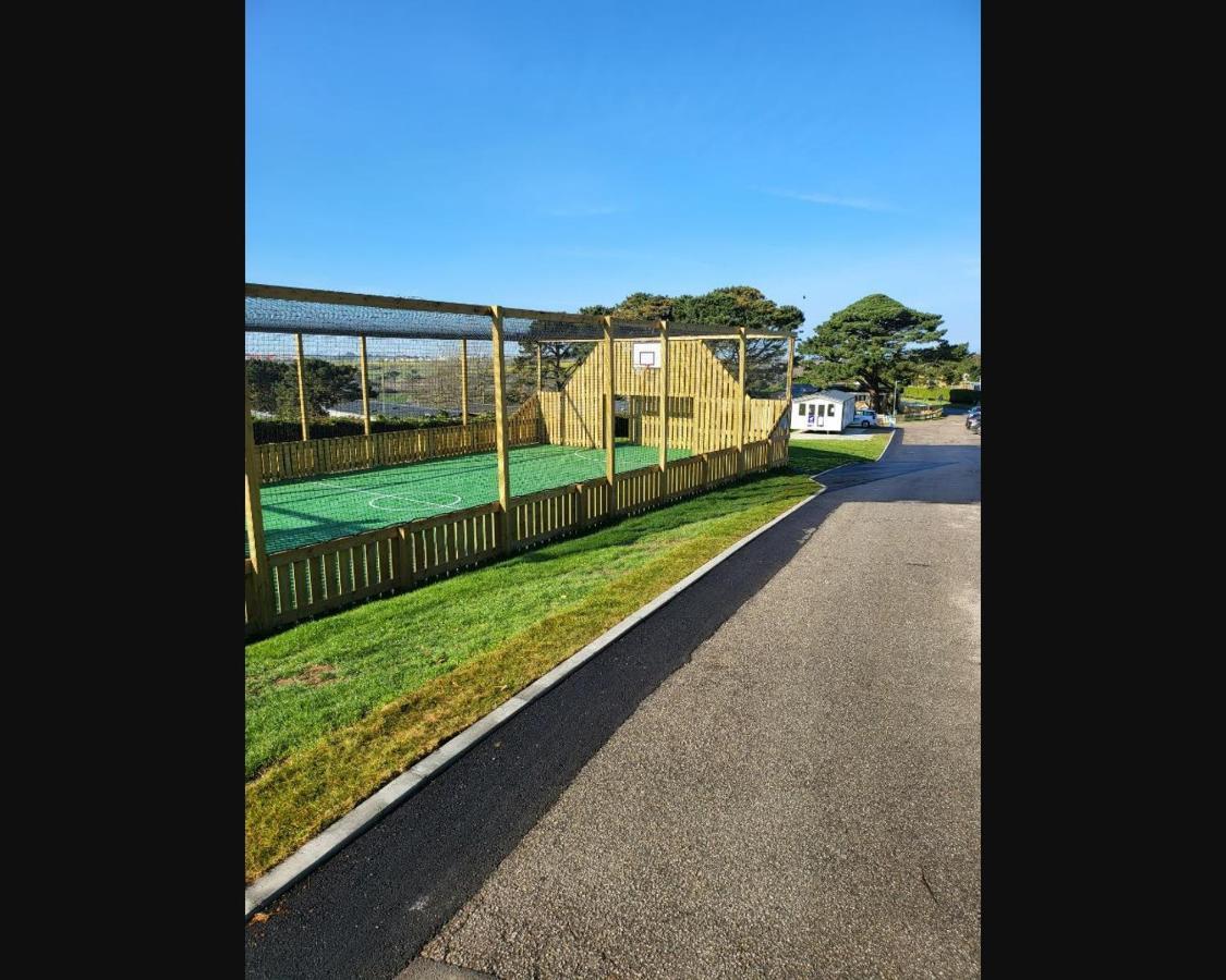 Exotic 3-Bed Caravan At Newquay Holiday Park Villa Bagian luar foto